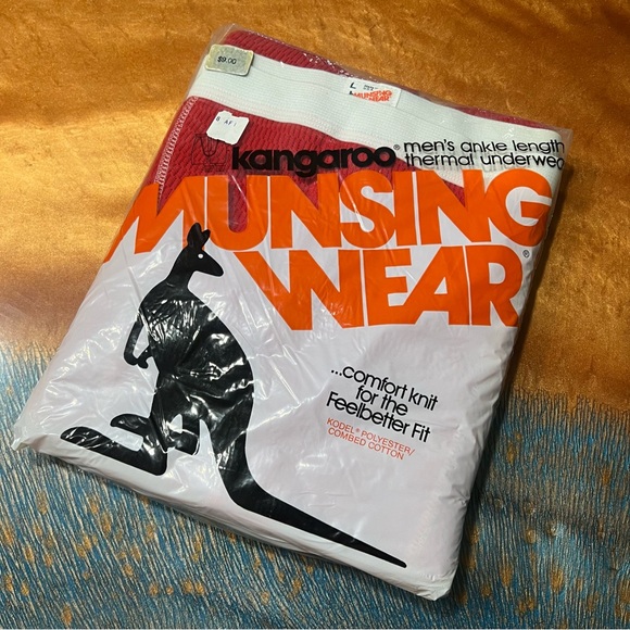 Vintage MunsingWear Red Thermal Underwear Pants Size Large New Made in USA - Picture 1 of 6
